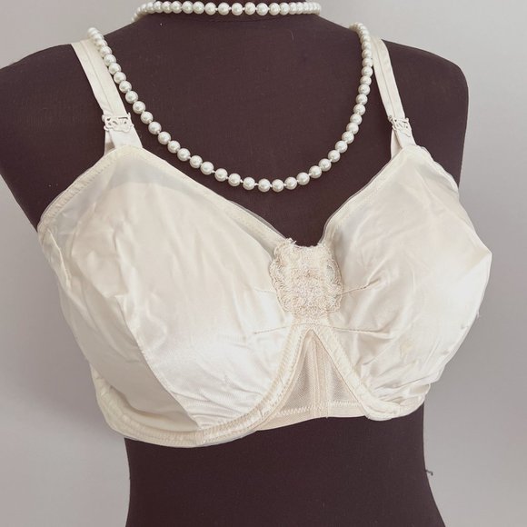 Vintage Edith Lances Minimizing Hand Sewn Bra In White - Picture 10 of 11